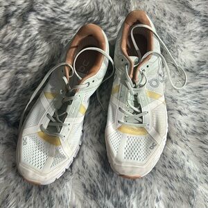 On running size 38 women